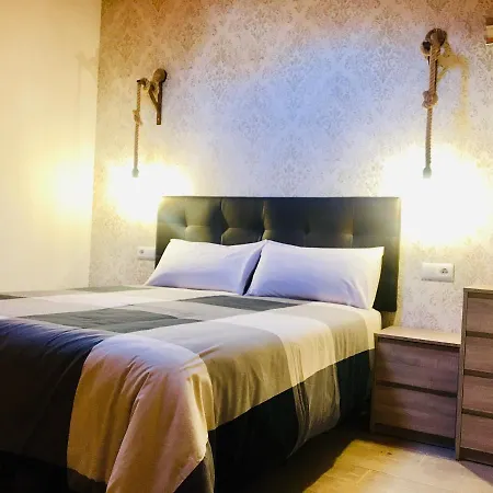 Duplex Con Encanto En Centro Historico De Cordoba. La Corredera. *